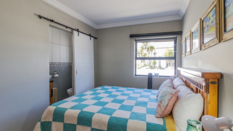 10 Bedroom Property for Sale in Jacobsbaai Western Cape